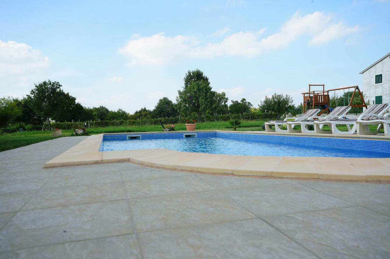 Ferienhaus Tomic Nedeščina 外观 照片