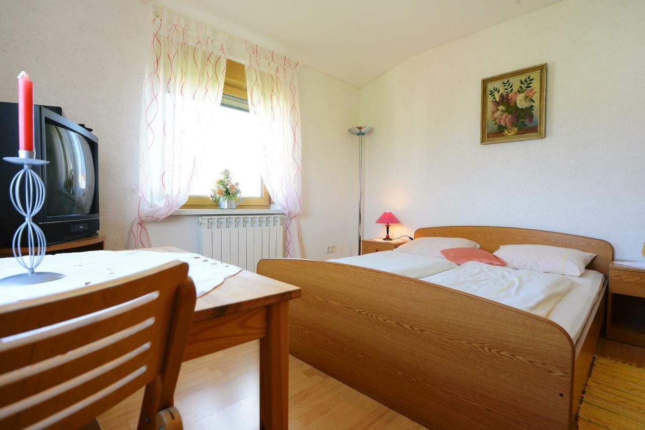 Ferienhaus Tomic Nedeščina 外观 照片